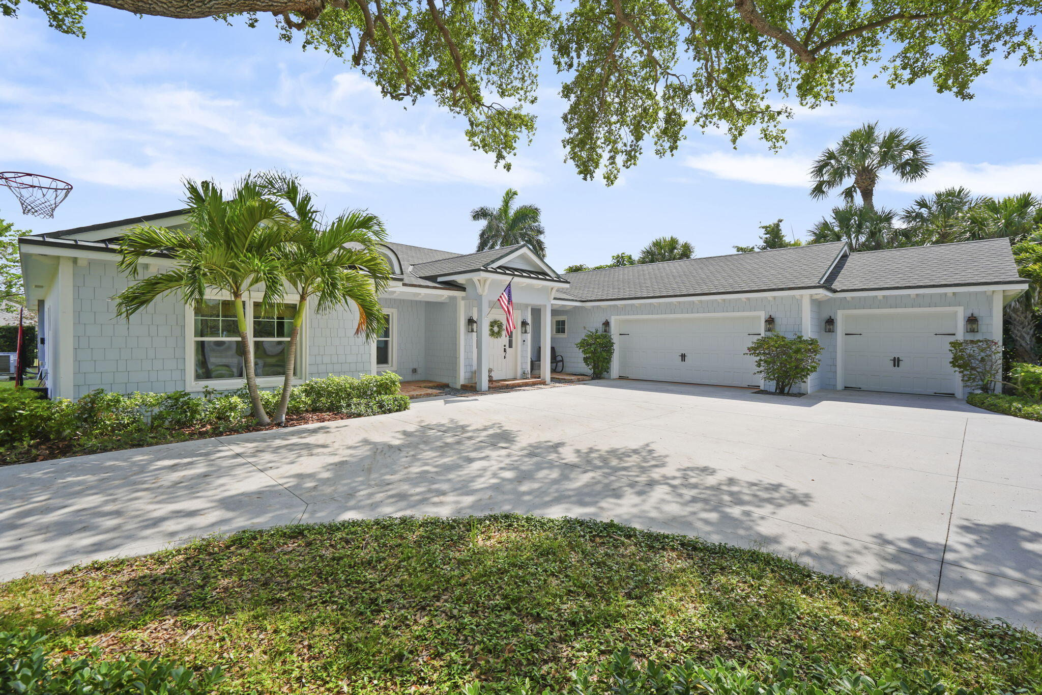 401 Miami Avenue Indialantic, FL 32903 - Photo 4 of 85 3 Car Garage