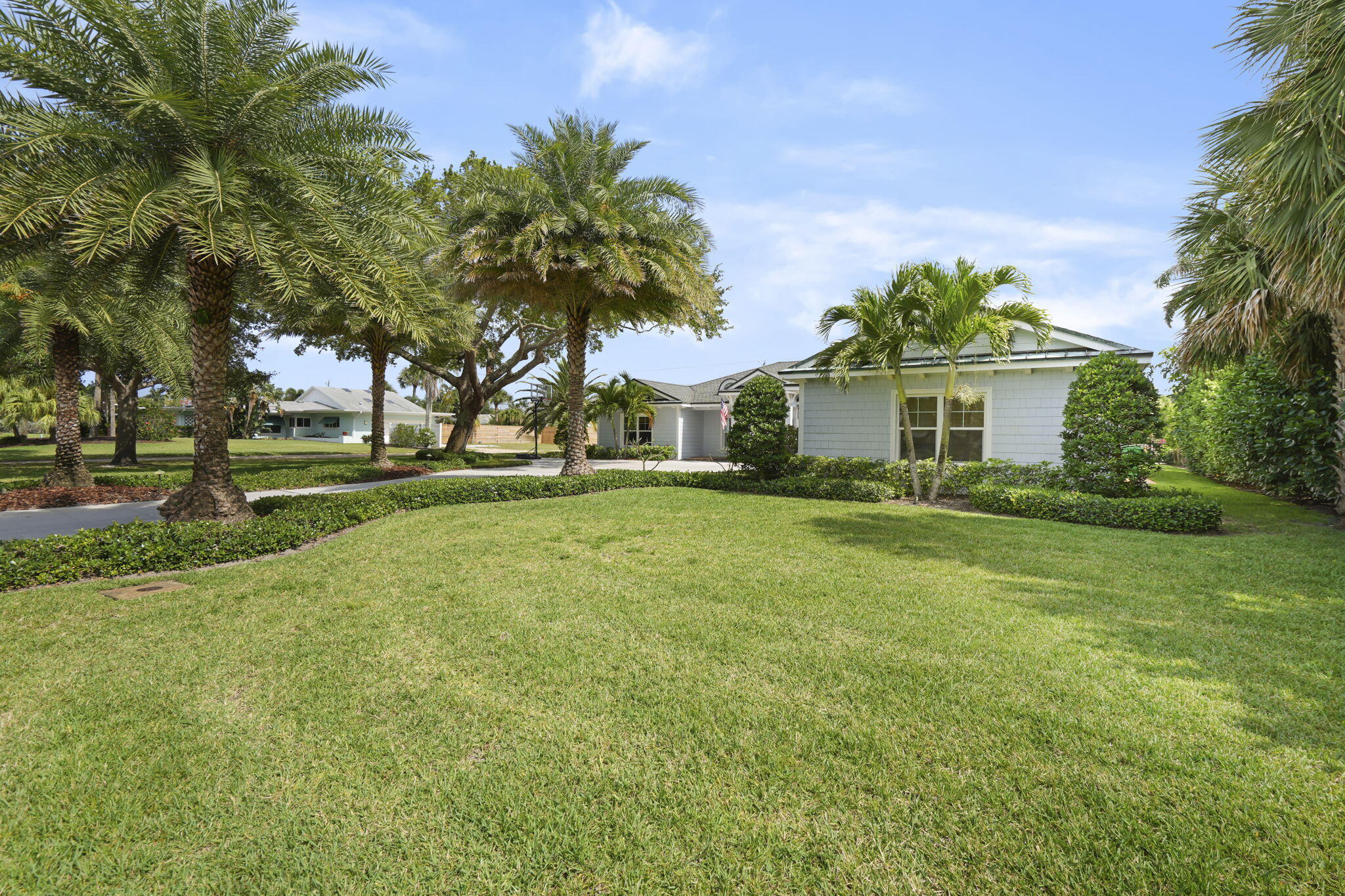 401 Miami Avenue Indialantic, FL 32903 - Photo 8 of 85 Grassy Front
