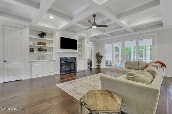 $899,900 | 21 Braemar Court, Bluffton, SC 29910