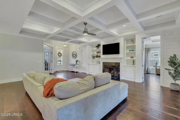 $899,900 | 21 Braemar Court, Bluffton, SC 29910