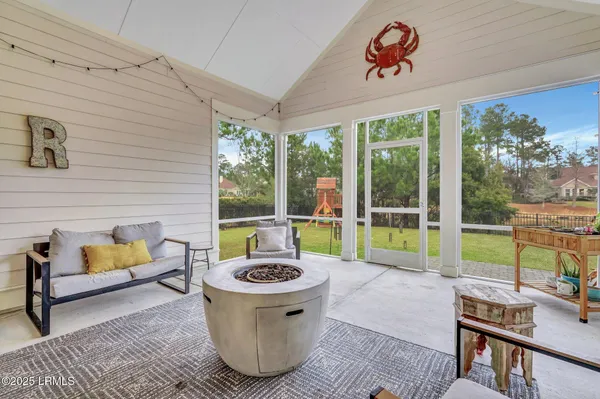 $899,900 | 21 Braemar Court, Bluffton, SC 29910
