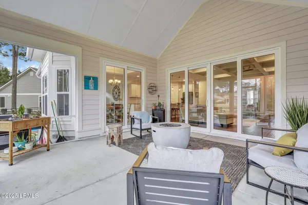 $899,900 | 21 Braemar Court, Bluffton, SC 29910