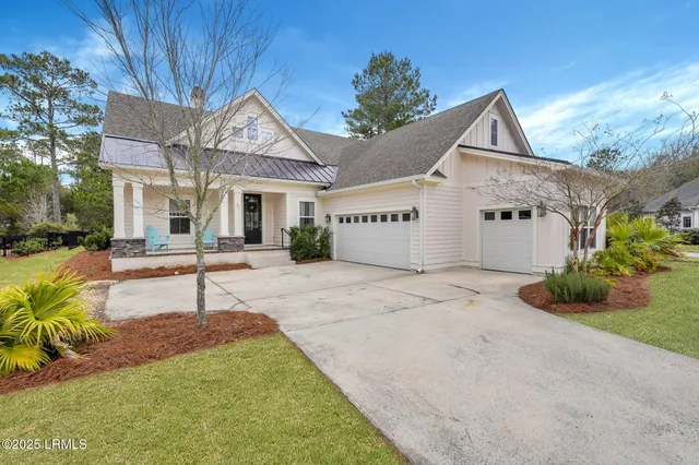 $999,900 | 21 Braemar Court, Bluffton, SC 29910