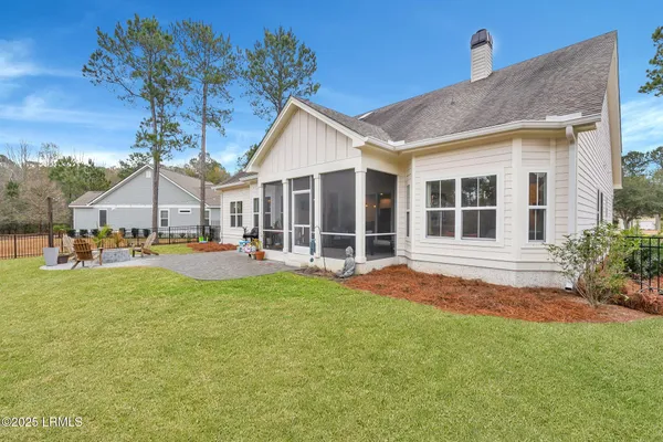 $899,900 | 21 Braemar Court, Bluffton, SC 29910