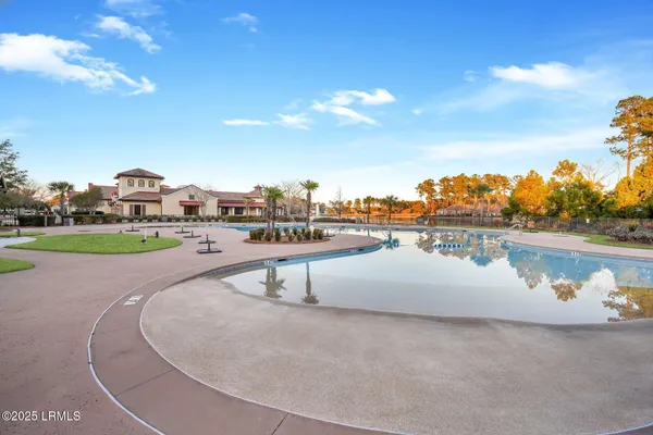 $899,900 | 21 Braemar Court, Bluffton, SC 29910