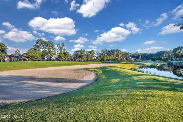 $899,900 | 21 Braemar Court, Bluffton, SC 29910