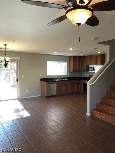 1168 Paradise Home Road Henderson, NV 89002 - Photo 3 of 18