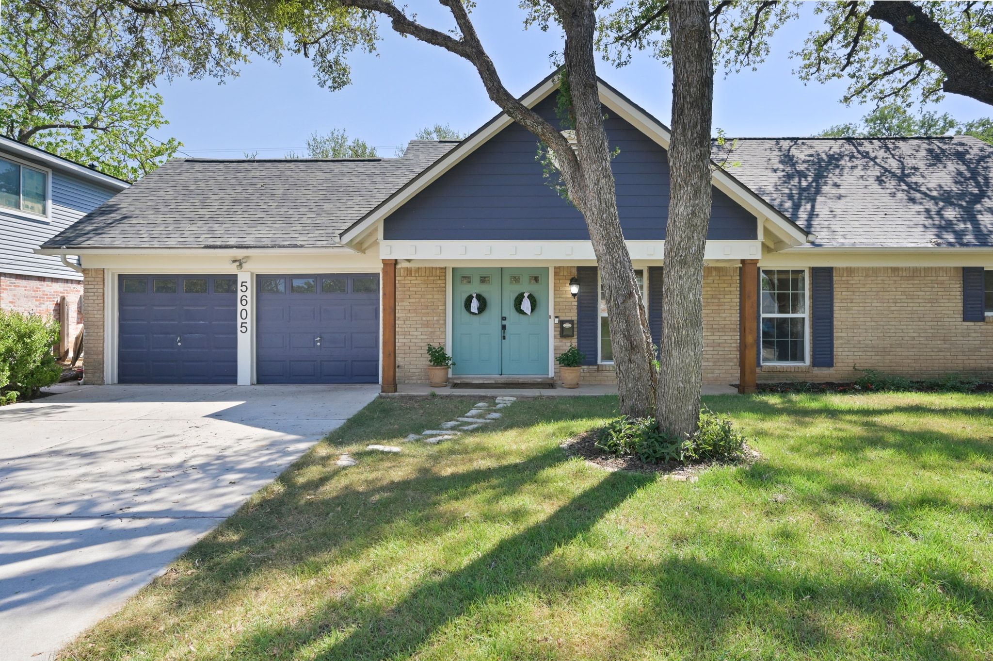 5605 Exeter Drive Austin, TX 78723 - Photo 2 of 32