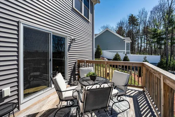 $925,000 | 27 Scenic Drive, Manchester, NH 03104