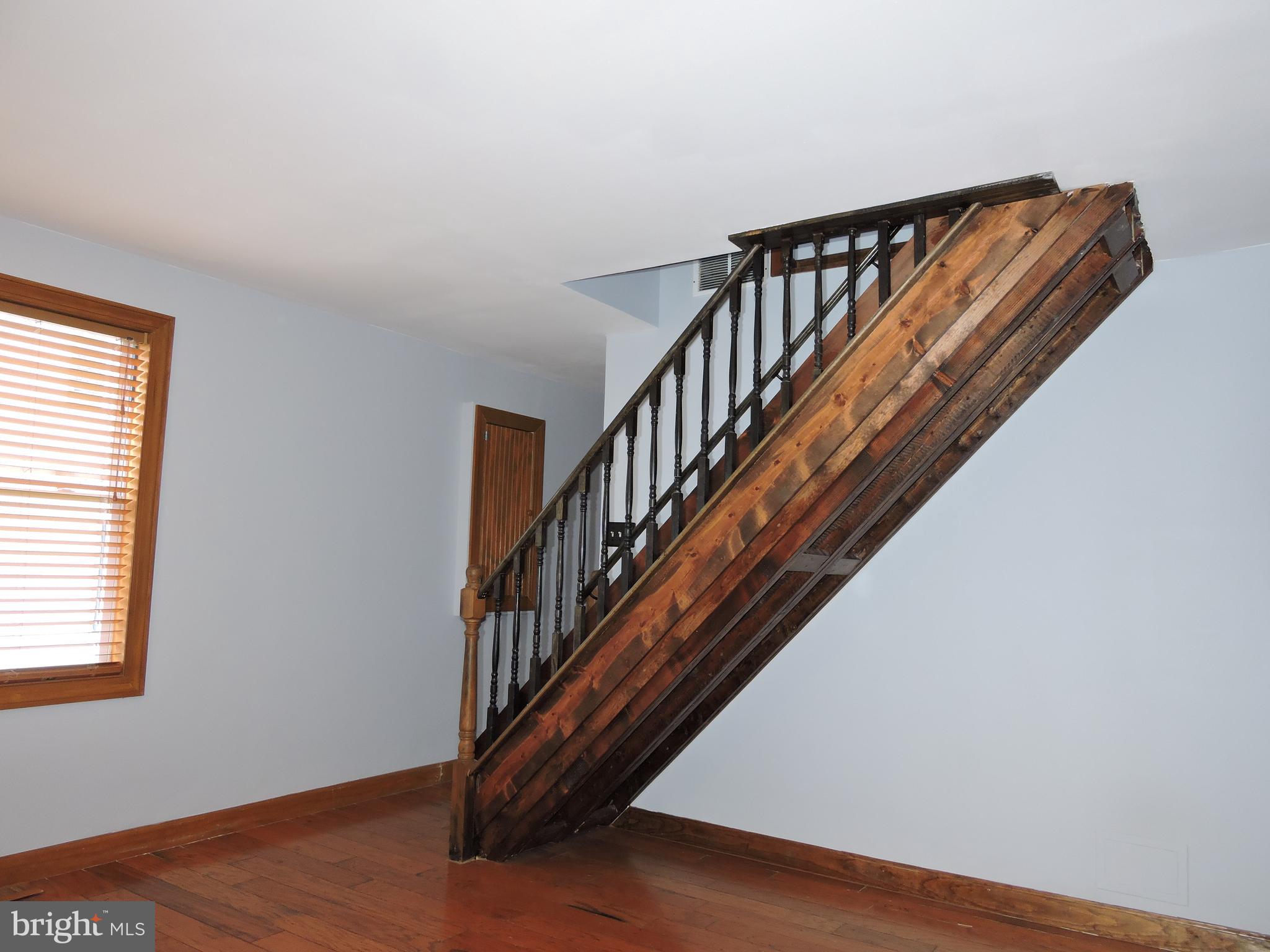 7609 Maple Road Baltimore, MD 21222 - Photo 11 of 41