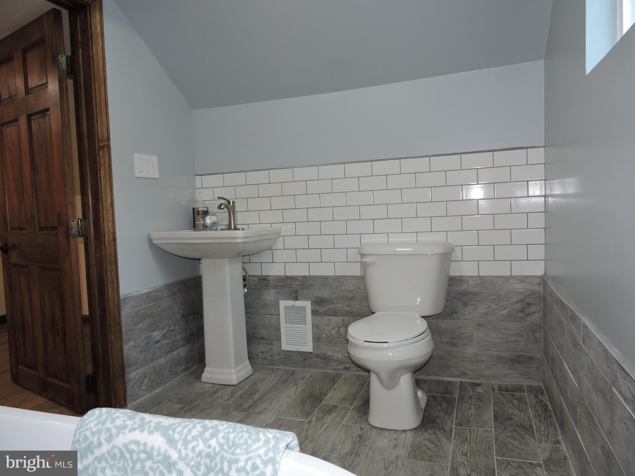 7609 Maple Road Baltimore, MD 21222 - Photo 25 of 41