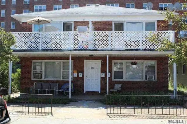 $2,550 | 458 East Broadway, Unit 4, Long Beach, NY 11561