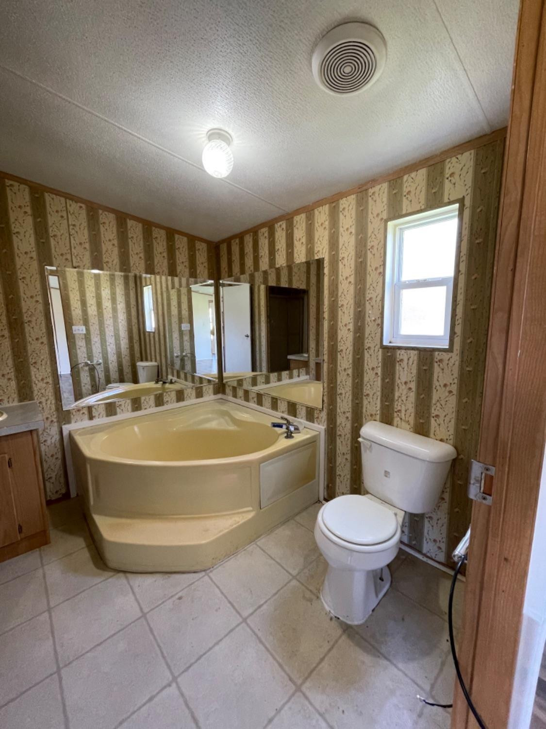 6470 Donaldson Road Mount Sterling, KY 40353 - Photo 9 of 18 Master BR Bath