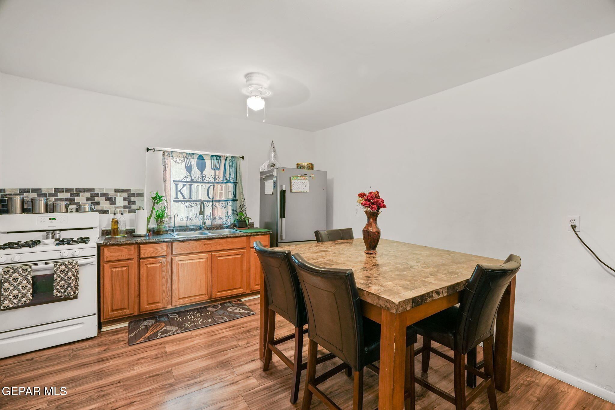 120 Pendale Road El Paso, TX 79907 - Photo 11 of 32 120 Pendale Rd-14