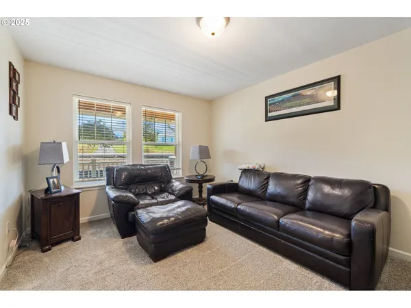 $799,000 | 810 Marvin Lane, Tillamook, OR 97141