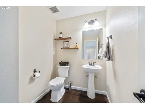 $799,000 | 810 Marvin Lane, Tillamook, OR 97141