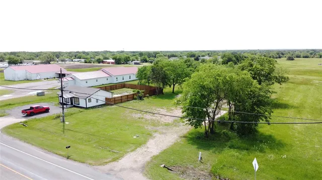 a view of an outdoor space and lakeside