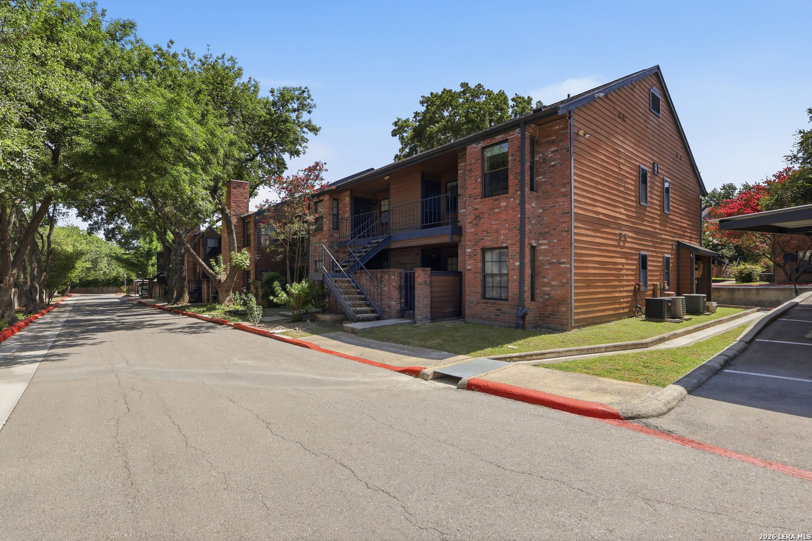 4803 Hamilton Wolfe Road, Unit 924 San Antonio, TX 78229 - Photo 2 of 18
