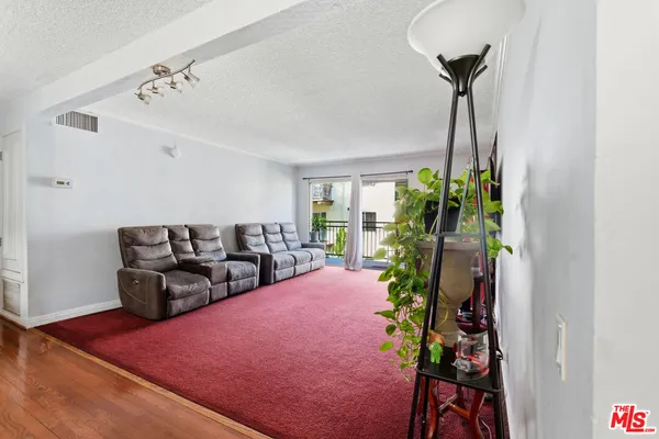 $299,999 | 5460 White Oak Avenue, Unit G217, Encino, CA 91316