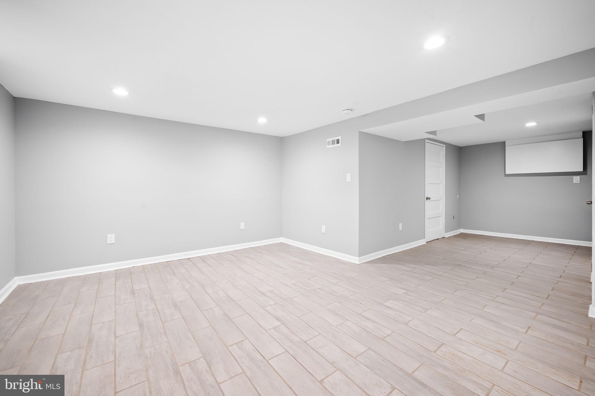 631 Charraway Road Baltimore, MD 21229 - Photo 21 of 33
