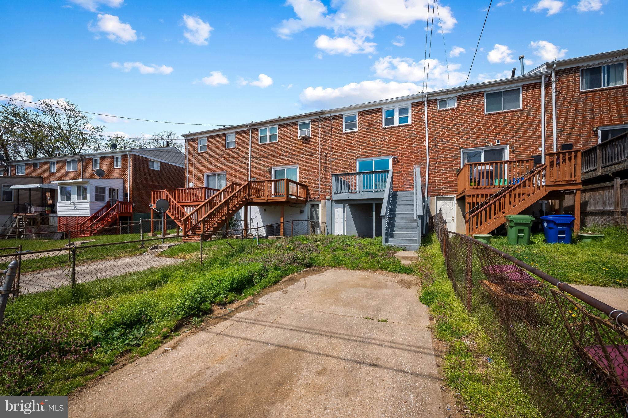 631 Charraway Road Baltimore, MD 21229 - Photo 31 of 33