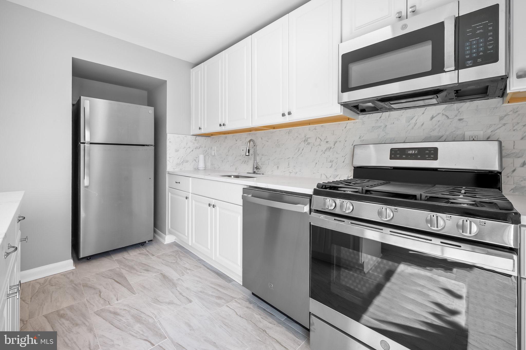 631 Charraway Road Baltimore, MD 21229 - Photo 10 of 33