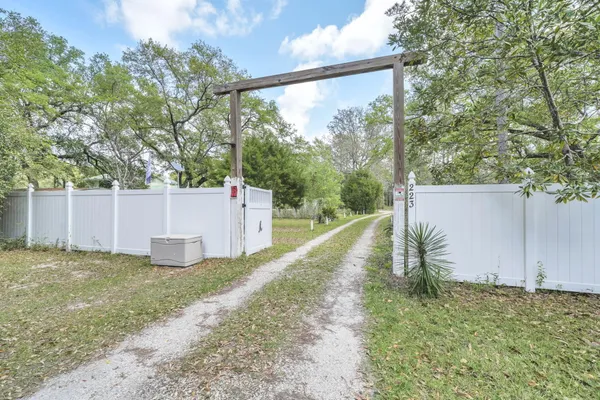 $980,000 | 223 Altman Road, Freeport, FL 32439