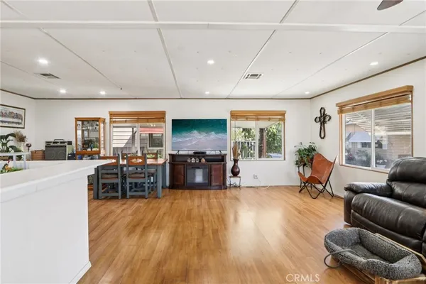 $250,000 | 16079 Yarnell Street, Unit C27, Sylmar, CA 91342