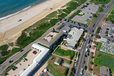 a picture of city view