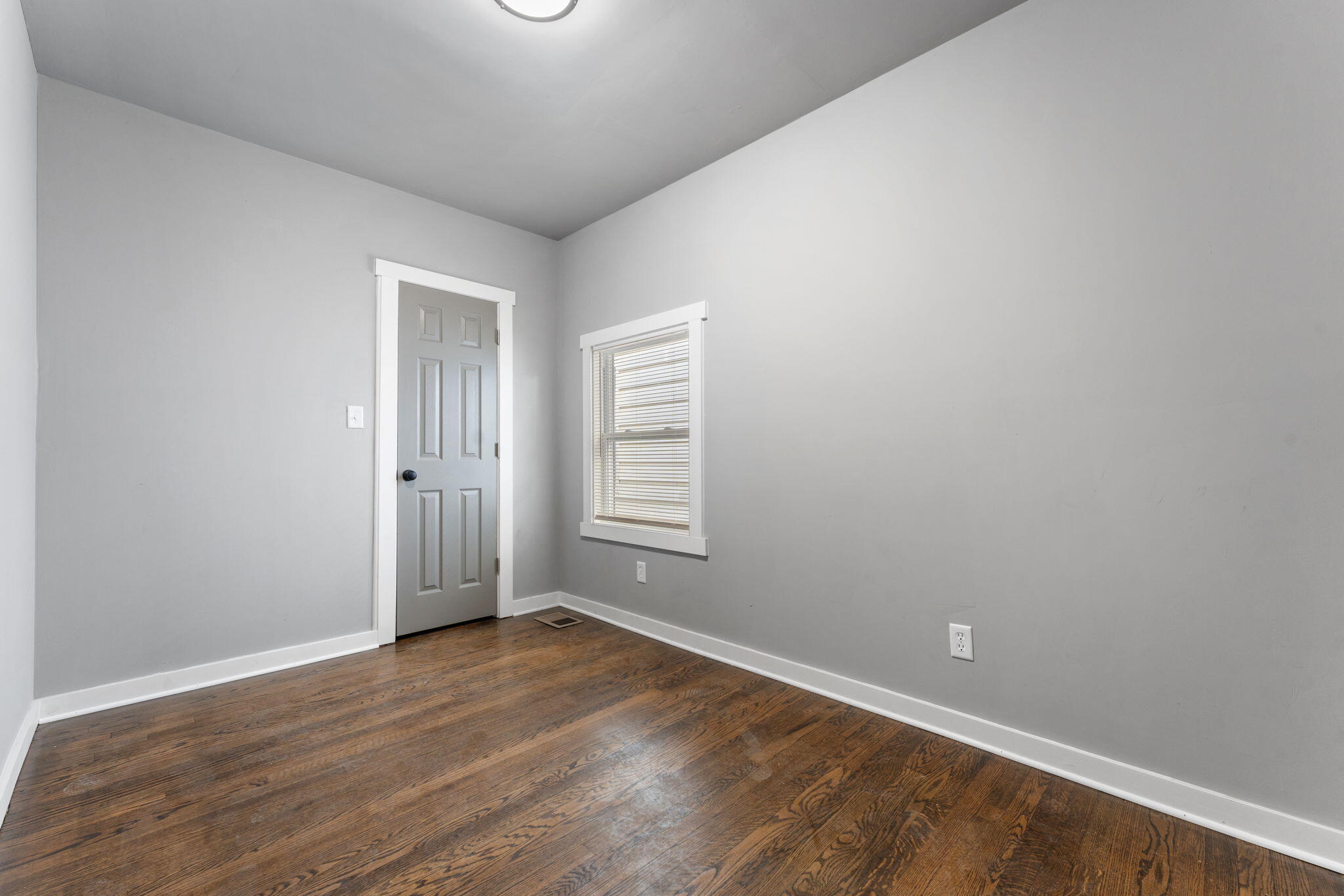 1522 Cleveland Street Gary, IN 46404 - Photo 16 of 30 2048x1365