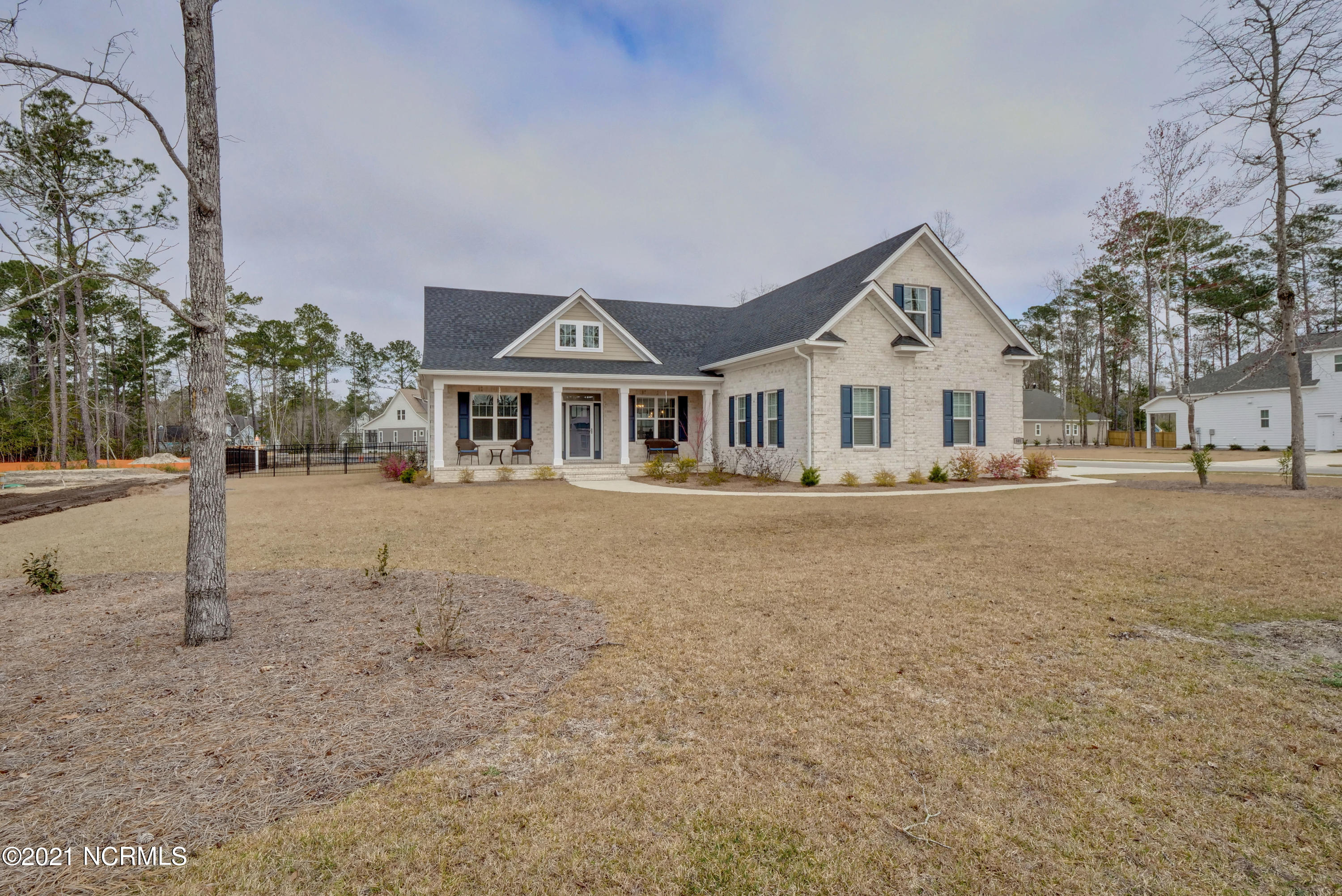 501 Crown Pointe Drive Hampstead, NC 28443 - Photo 3 of 32 003_p4655008_09_10_11_12_13_14