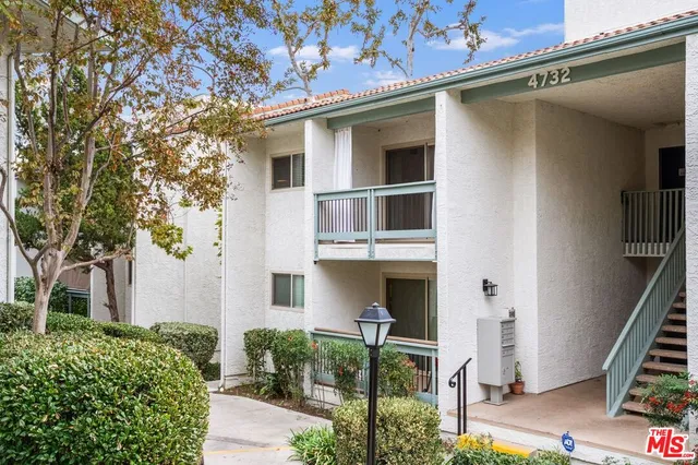 $3,100 | 4732 Park Granada, Unit 224, Calabasas, CA 91302