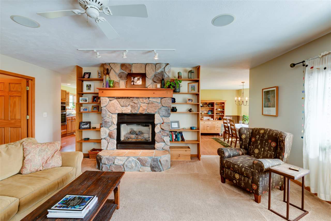 7110 Rosinski Road Cedar, MI 49621 - Photo 4 of 61 1834002-3.JPG