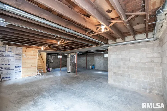 $369,000 | 22014 Highway 40, Edelstein, IL 61526