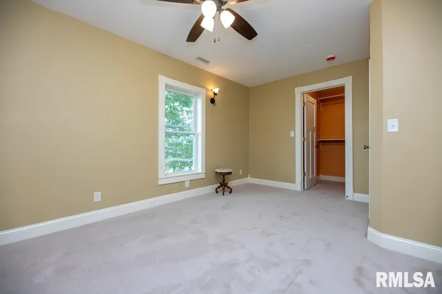 $369,000 | 22014 Highway 40, Edelstein, IL 61526