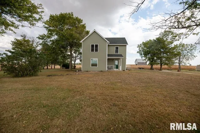 $369,000 | 22014 Highway 40, Edelstein, IL 61526