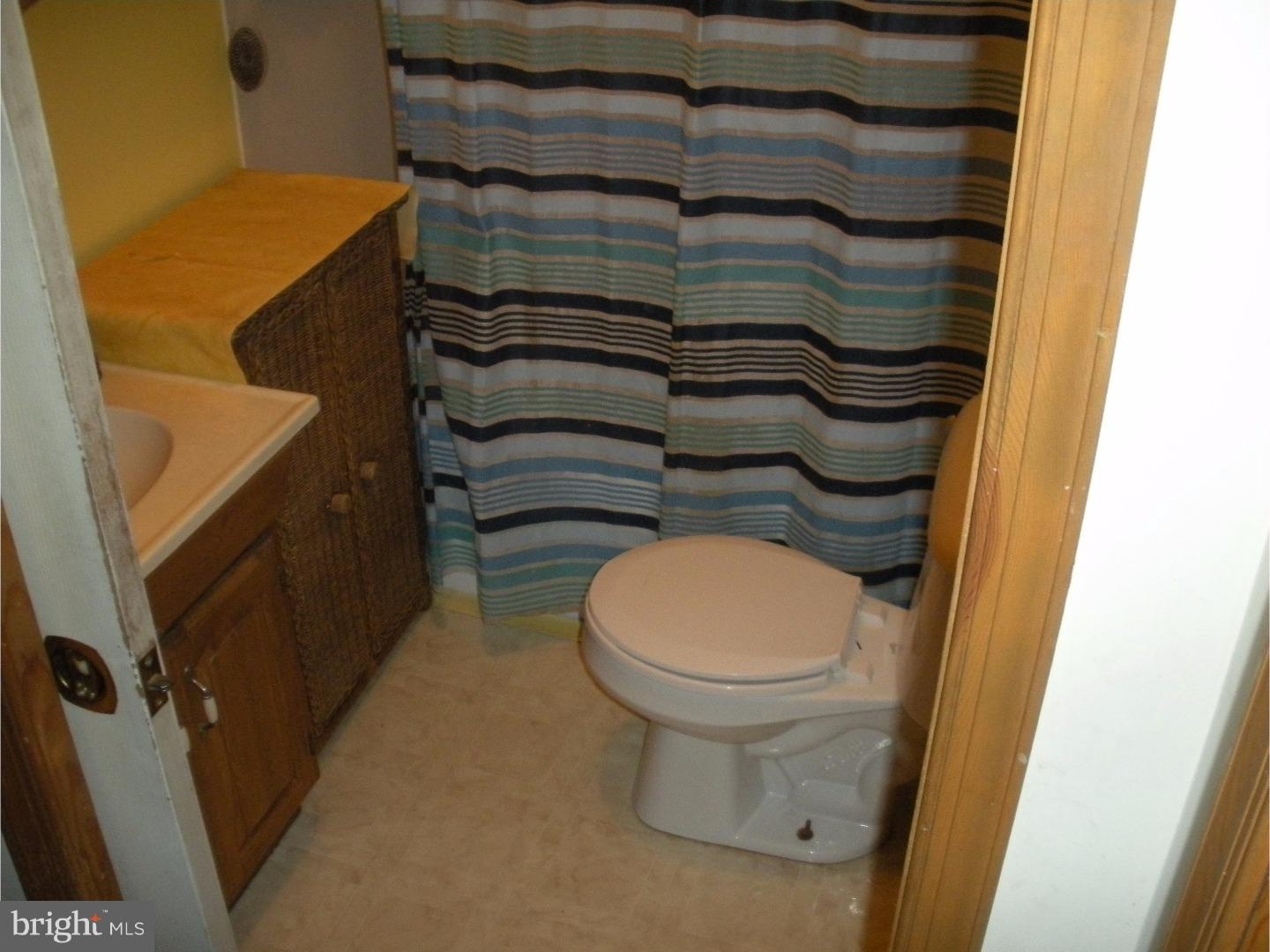 237 G Street Carneys Point, NJ 08069 - Photo 14 of 24 Gallery Image 14