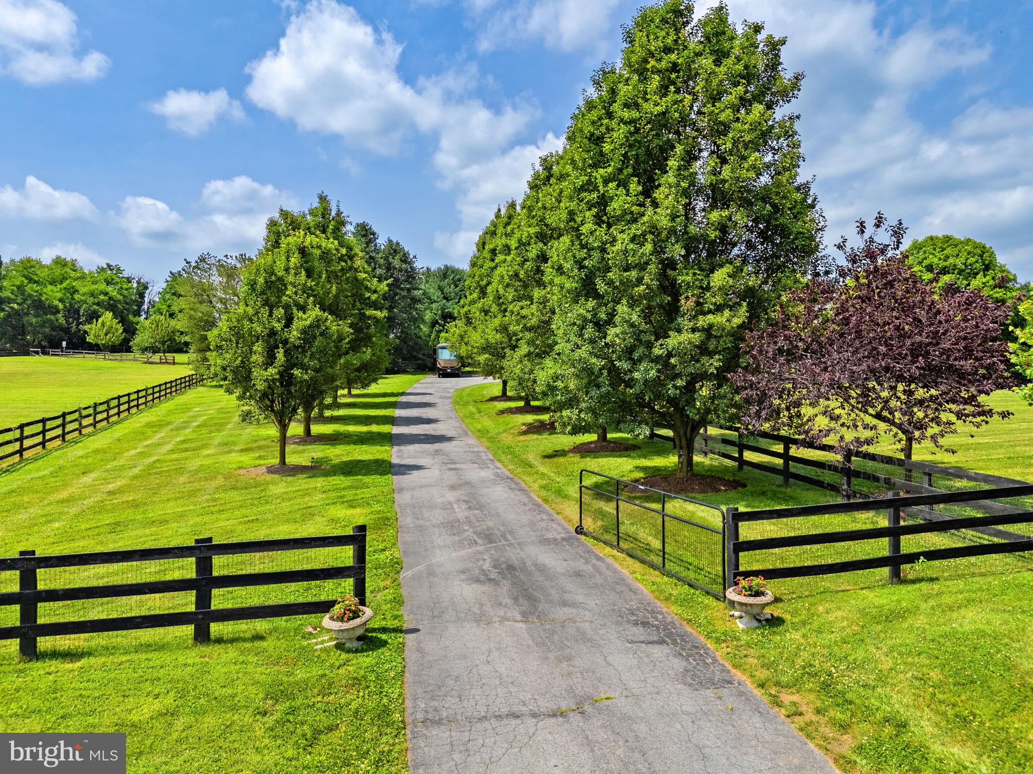 19967 Telegraph Springs Road Purcellville, VA 20132 - Photo 8 of 58 Gated Entrance