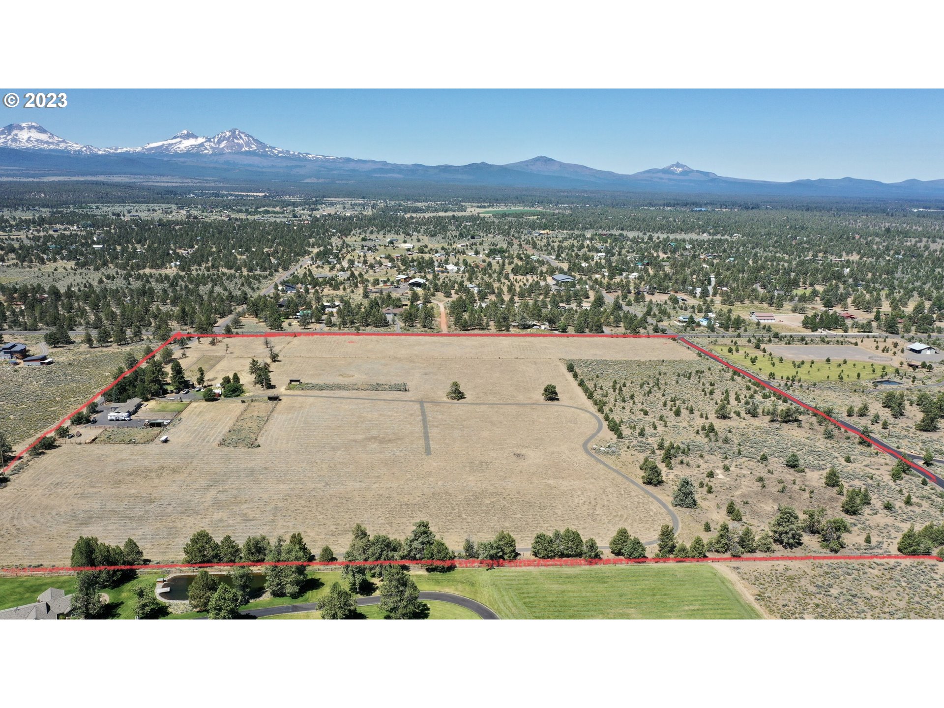 67100 Fryrear Road Bend, OR 97703 - Photo 2 of 37 a view of lake and mountain