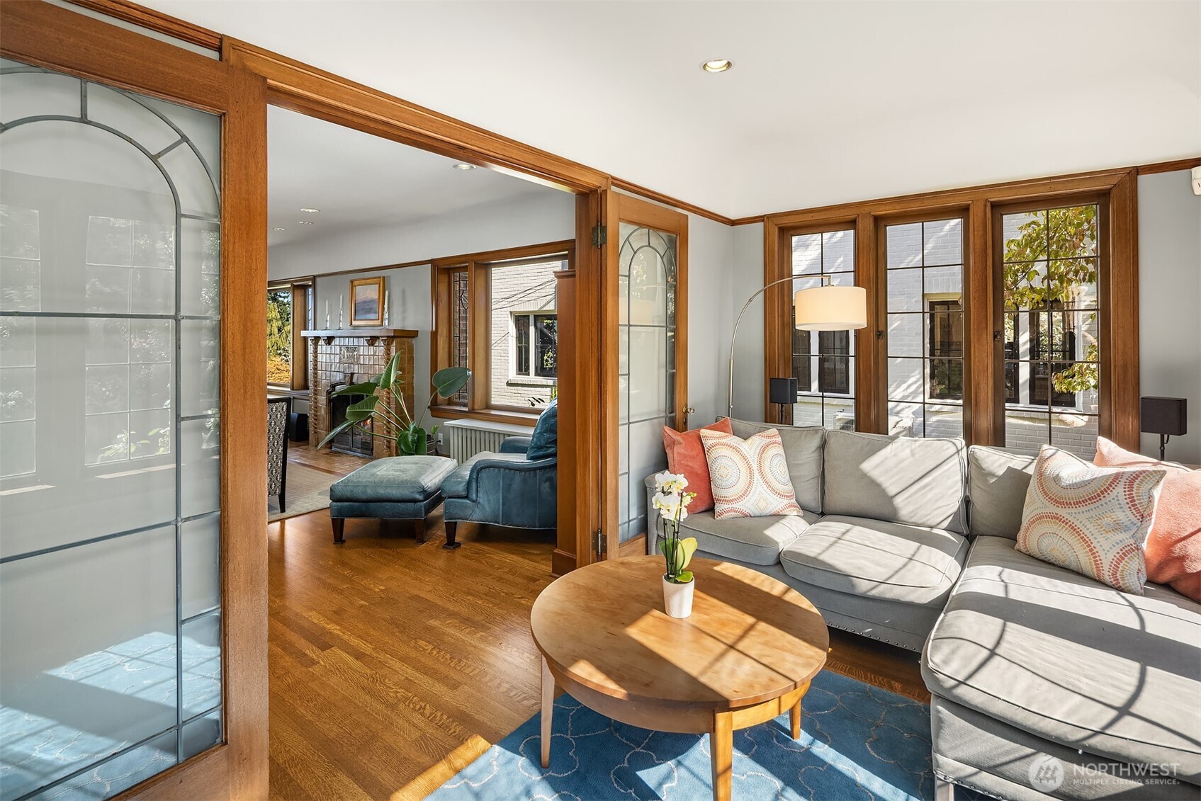 2055 East Crescent Drive Seattle, WA 98112 - Photo 12 of 40