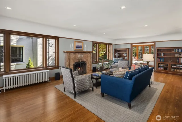 $2,975,000 | 2055 East Crescent Drive, Seattle, WA 98112