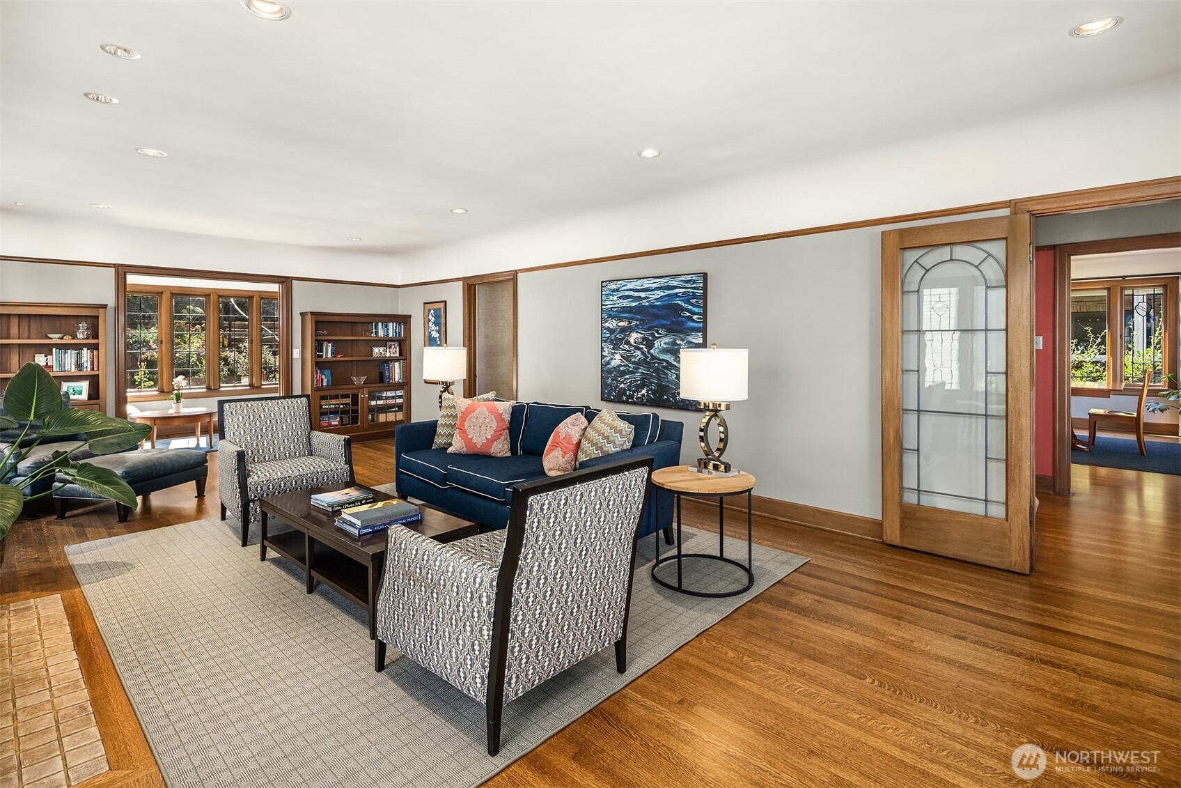 2055 East Crescent Drive Seattle, WA 98112 - Photo 7 of 40