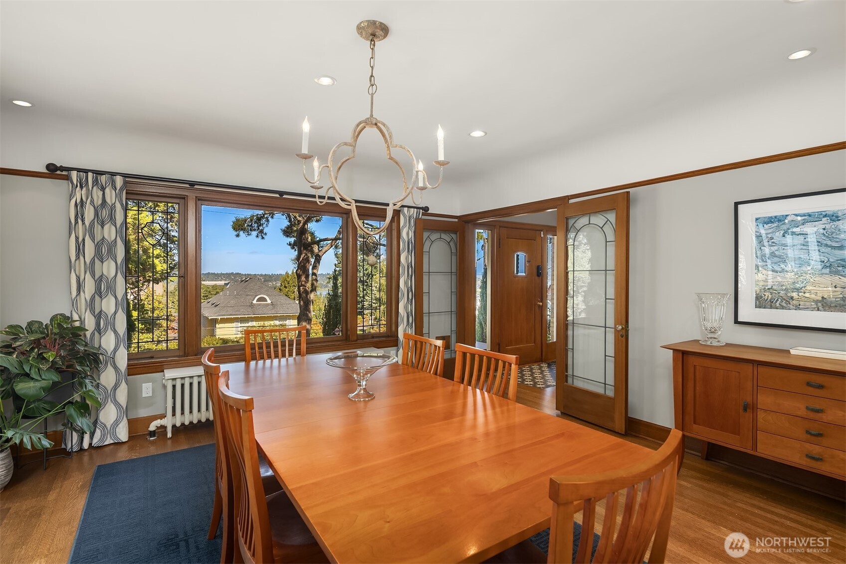 2055 East Crescent Drive Seattle, WA 98112 - Photo 10 of 40