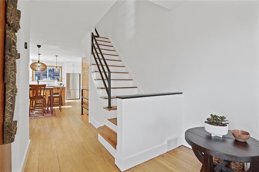 2759 Mt Royal Road Pittsburgh, PA 15217 - Photo 12 of 24 Gallery Image 12