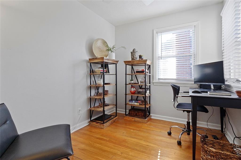 2759 Mt Royal Road Pittsburgh, PA 15217 - Photo 19 of 24 Gallery Image 19
