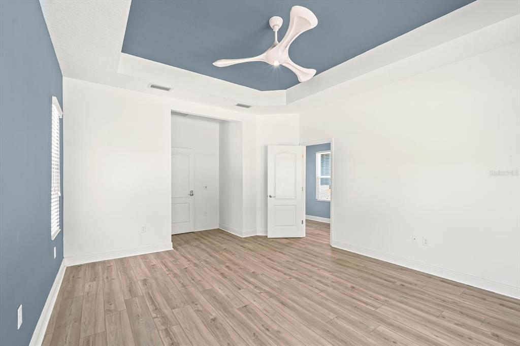 4457 Sage Grn Terrace Sarasota, FL 34243 - Photo 27 of 51 a view of an empty room