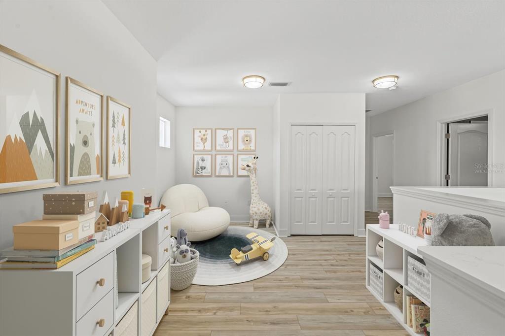 4457 Sage Grn Terrace Sarasota, FL 34243 - Photo 33 of 51 a bathroom with a sink mirror and a bathtub