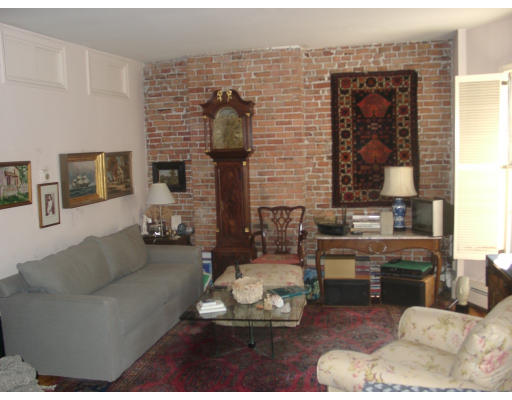 89 Waltham Street, Unit 4 Boston, MA 02118 - Photo 2 of 3