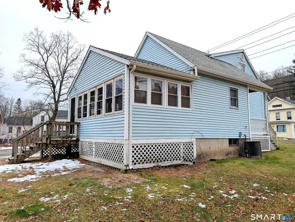$2,800 | 434 Main Street, East Hartford, CT 06118