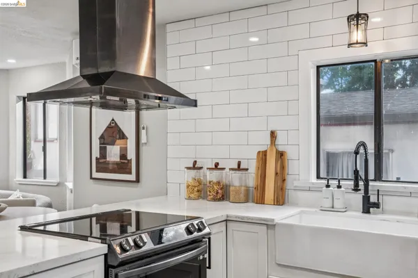 $799,000 | 3223 Courtland Avenue, Oakland, CA 94619